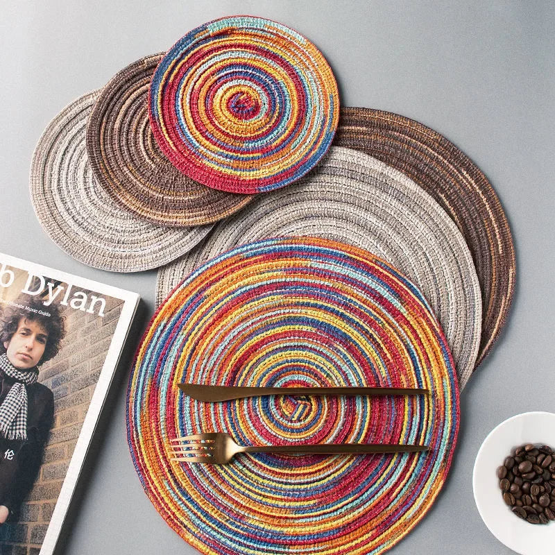 Round woven cotton-linen placemats