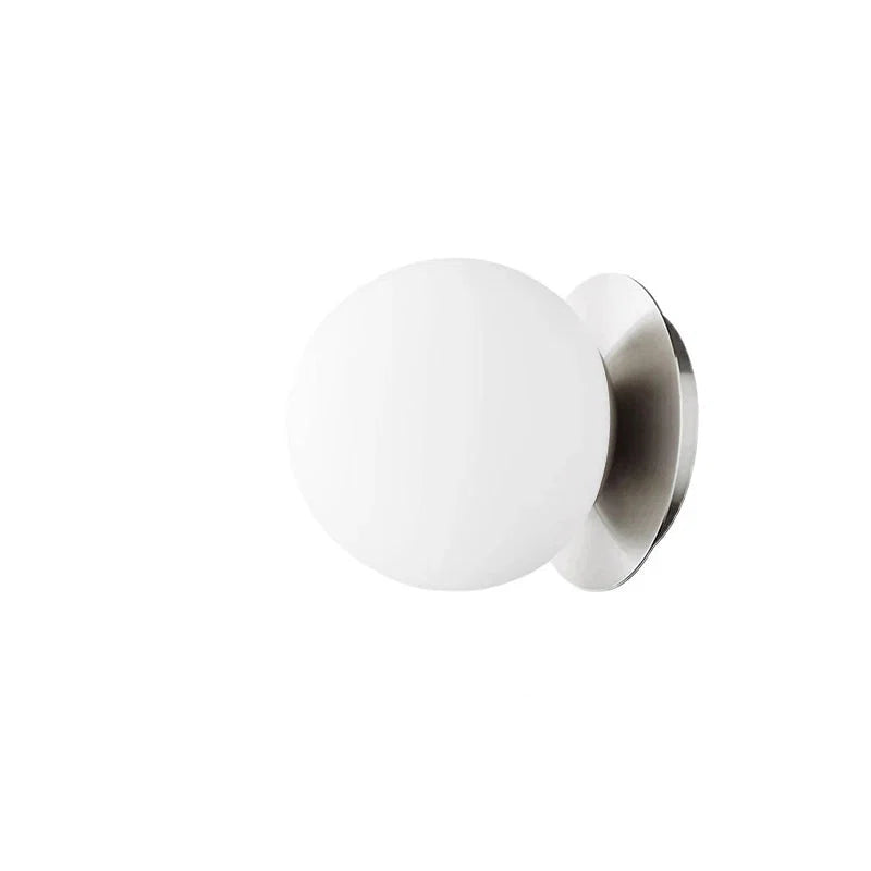 Applique murale globe Nordic | Luminaire minimaliste et moderne pour salle de bain et chambre