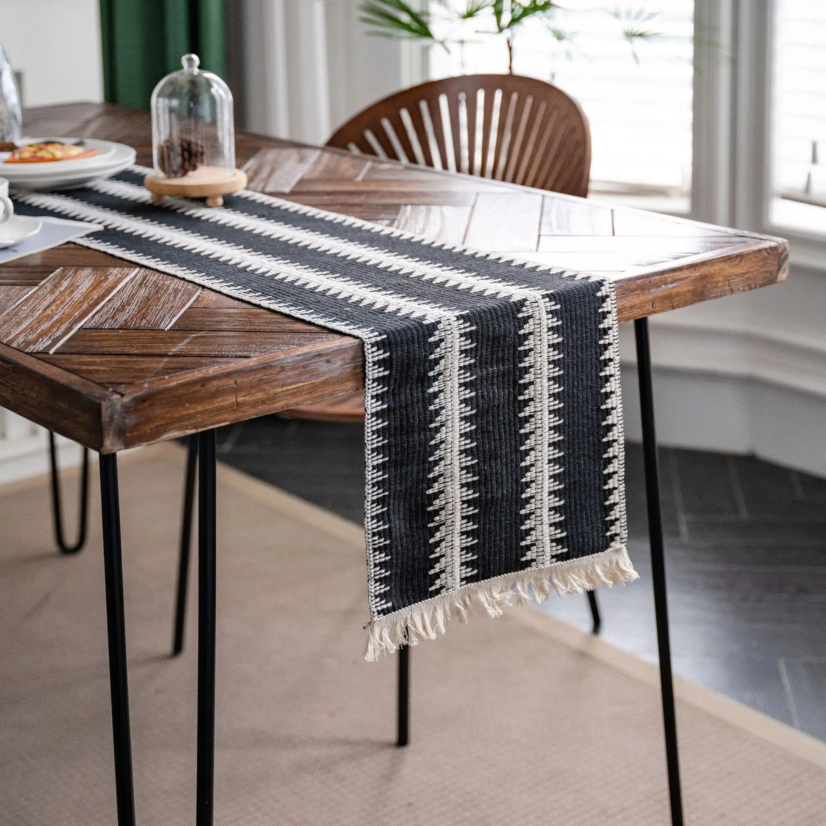 Tasselled Cotton Linen Table Runner