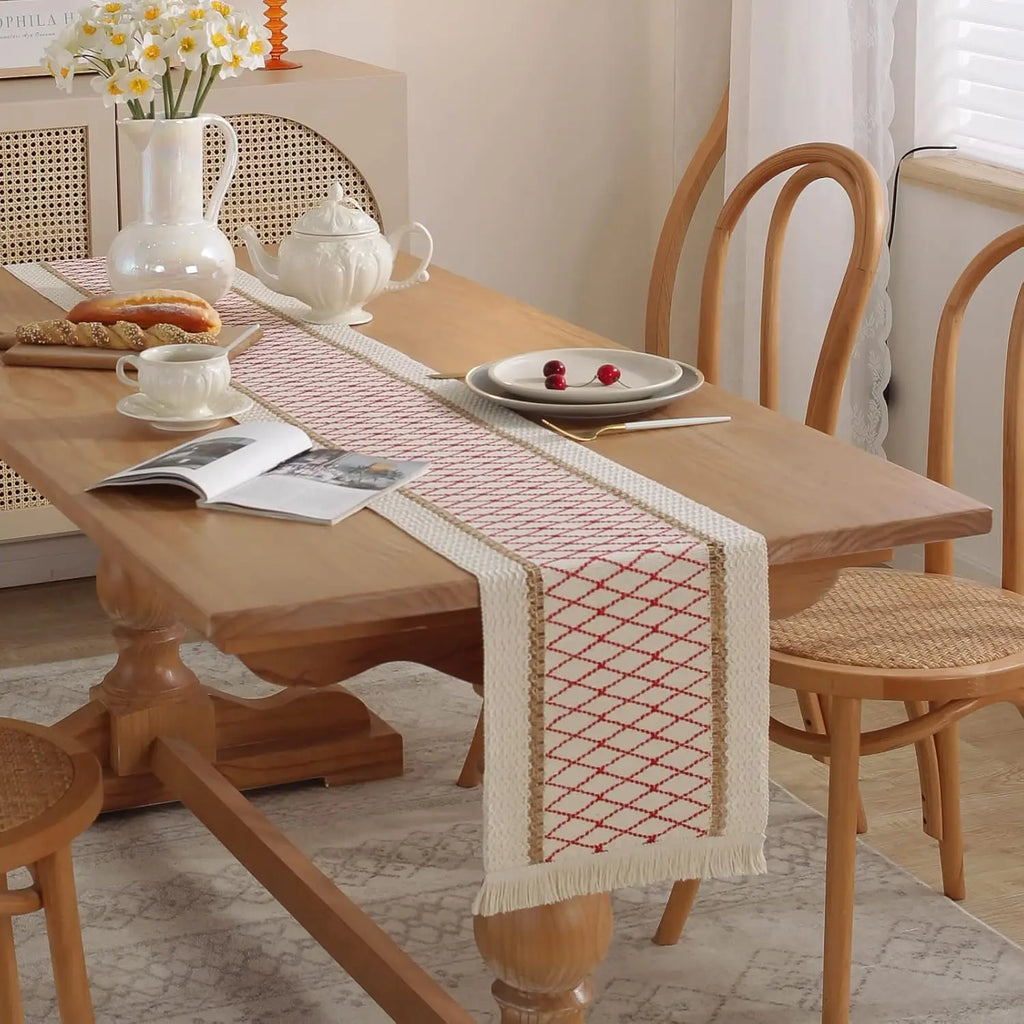 Tasselled Cotton Linen Table Runner
