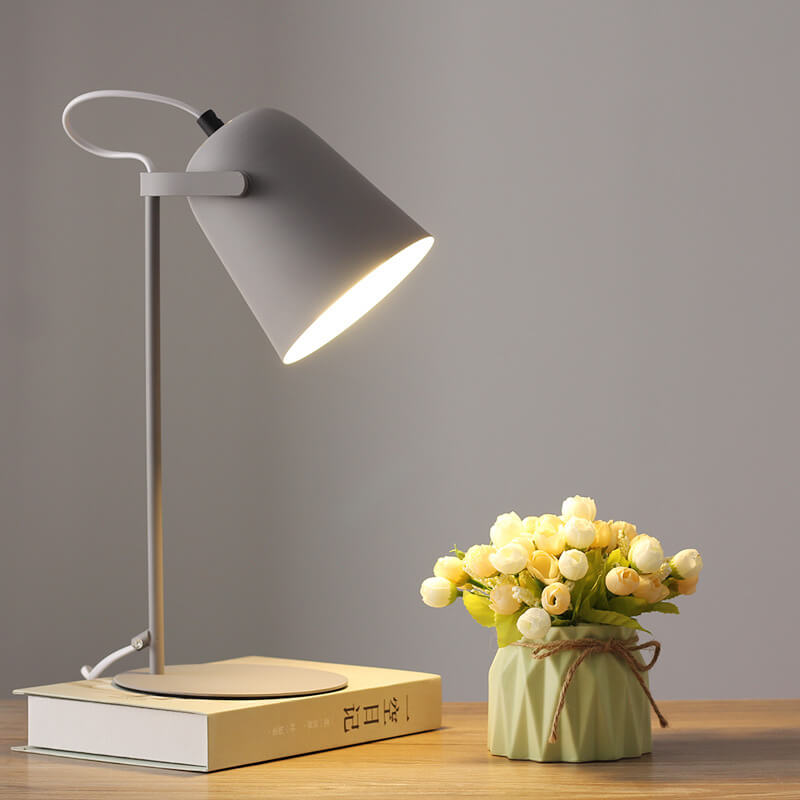 Lampe de bureau LED en métal nordique | Lampe de lecture et d'étude minimaliste