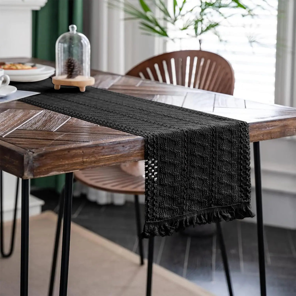 Tasselled Cotton Linen Table Runner