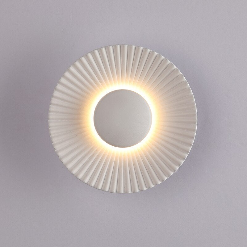 Applique murale Hasna SunRay | Design soleil métallique moderne